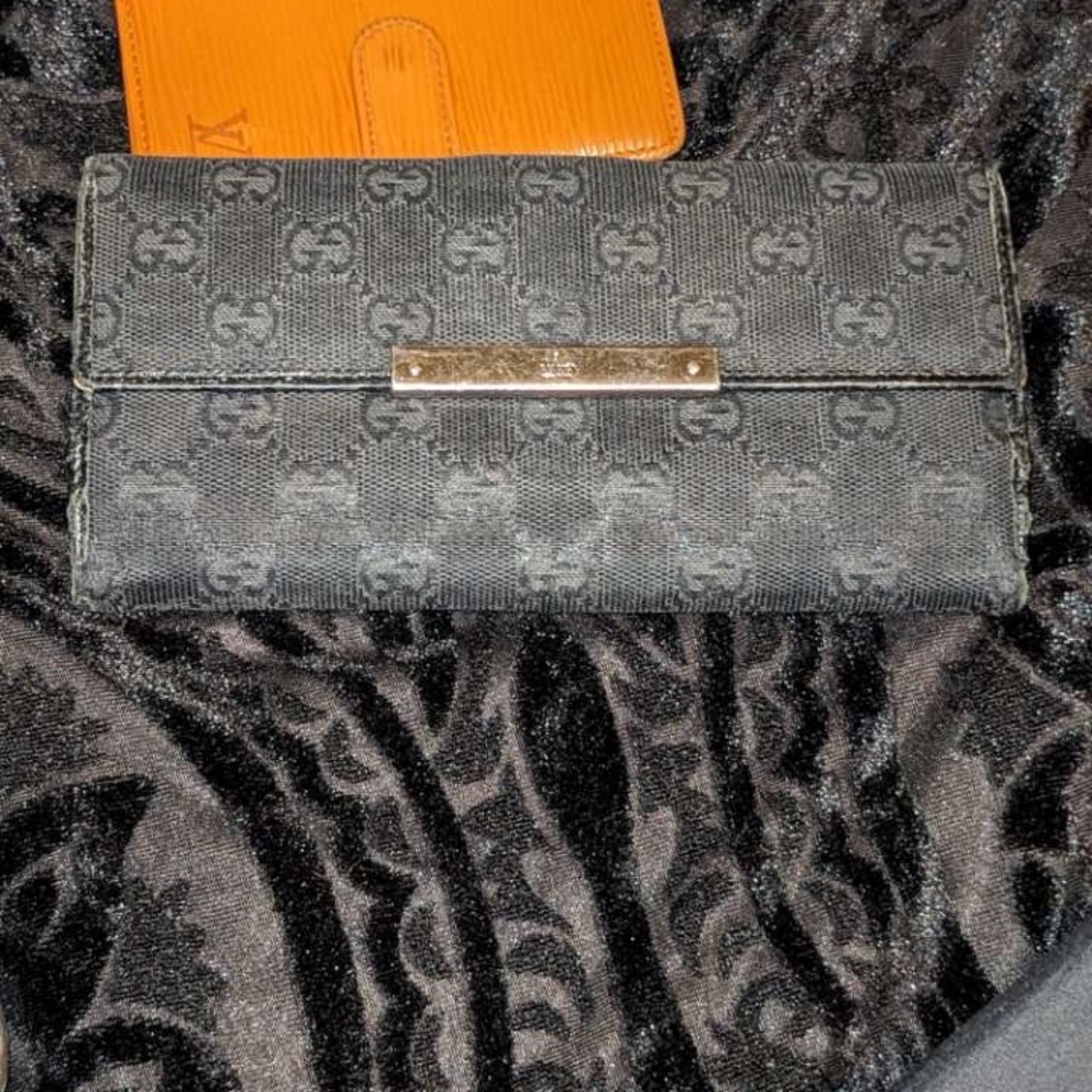 Gucci GG Canvas Metal Bar Continental Flap Long Wallet